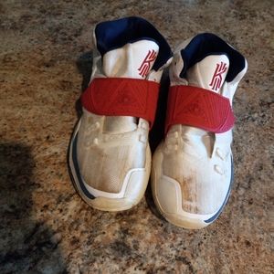 Nike kyrie shoes